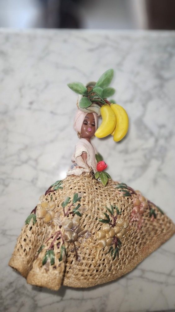 H11" "Collectible Blinky Doll Bahamas Souvenir Hand Made Flower Skirt"