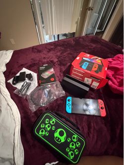 Nintendo switch OLED , only used it once! Original box.
