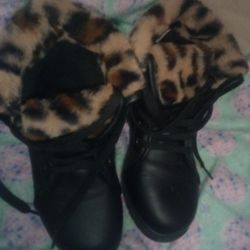 Kids Boots Size 2