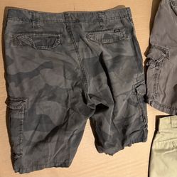 3 Shorts  Dickies/ Lee & Levi's