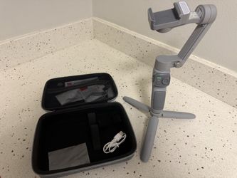 Q3 smooth vlogging gimbal stabilizer