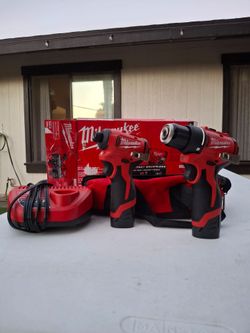 Milwaukee M12 Brushless Subcompact Drill and Impact Driver 2-Tool Combo Kit
