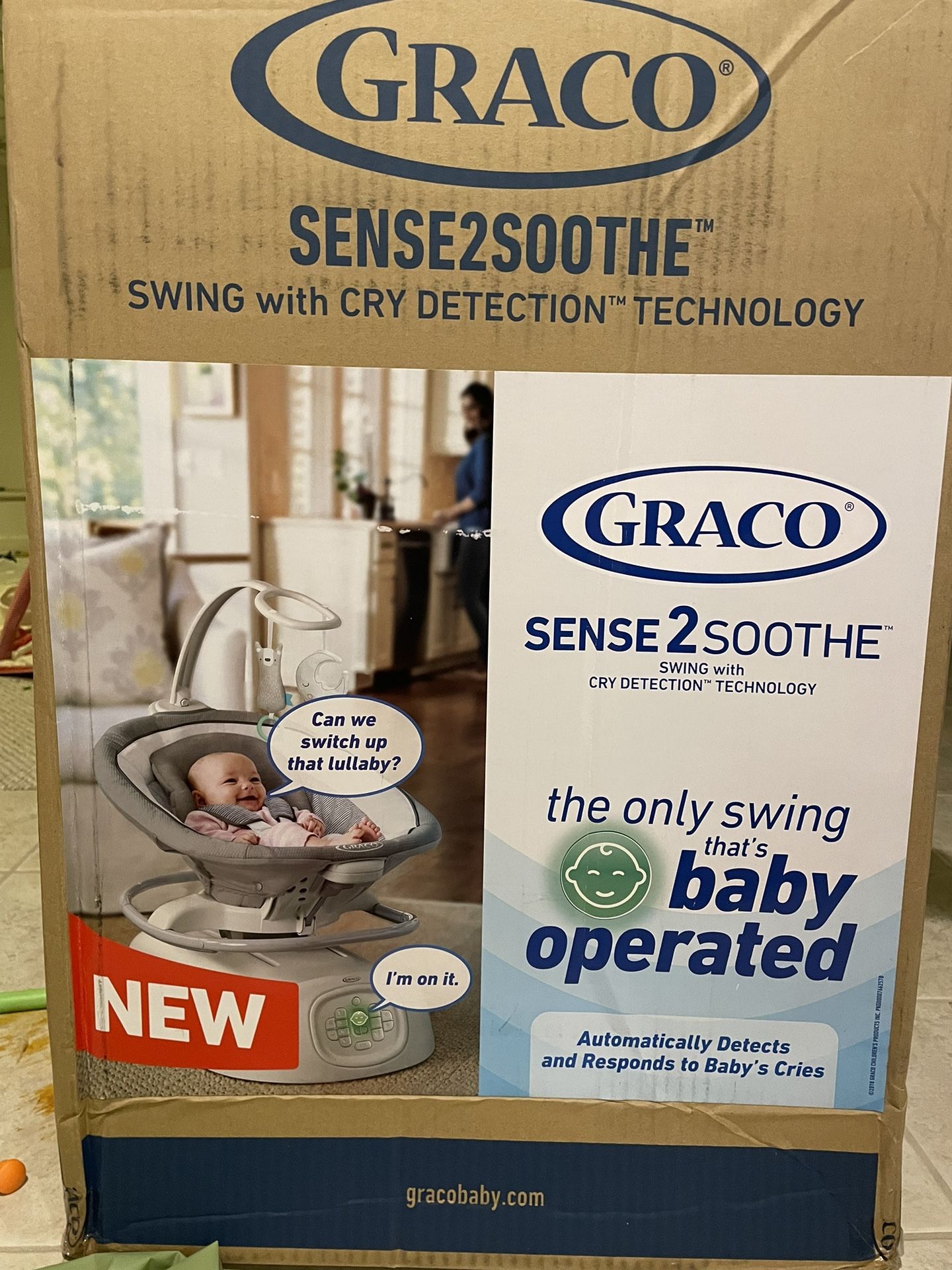 Graco Sense2Soothe Baby Swing with Cry Detection Technology