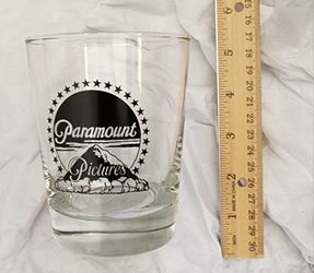New Paramount Movie TV Studios Glass Cup Drink Mug Beer Drinkware Home