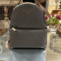 Michael Kors Backpack 🎒 