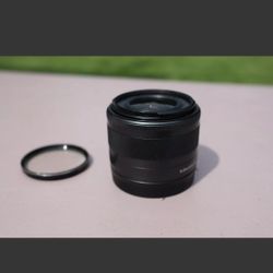 Canon EF-M 15-45mm