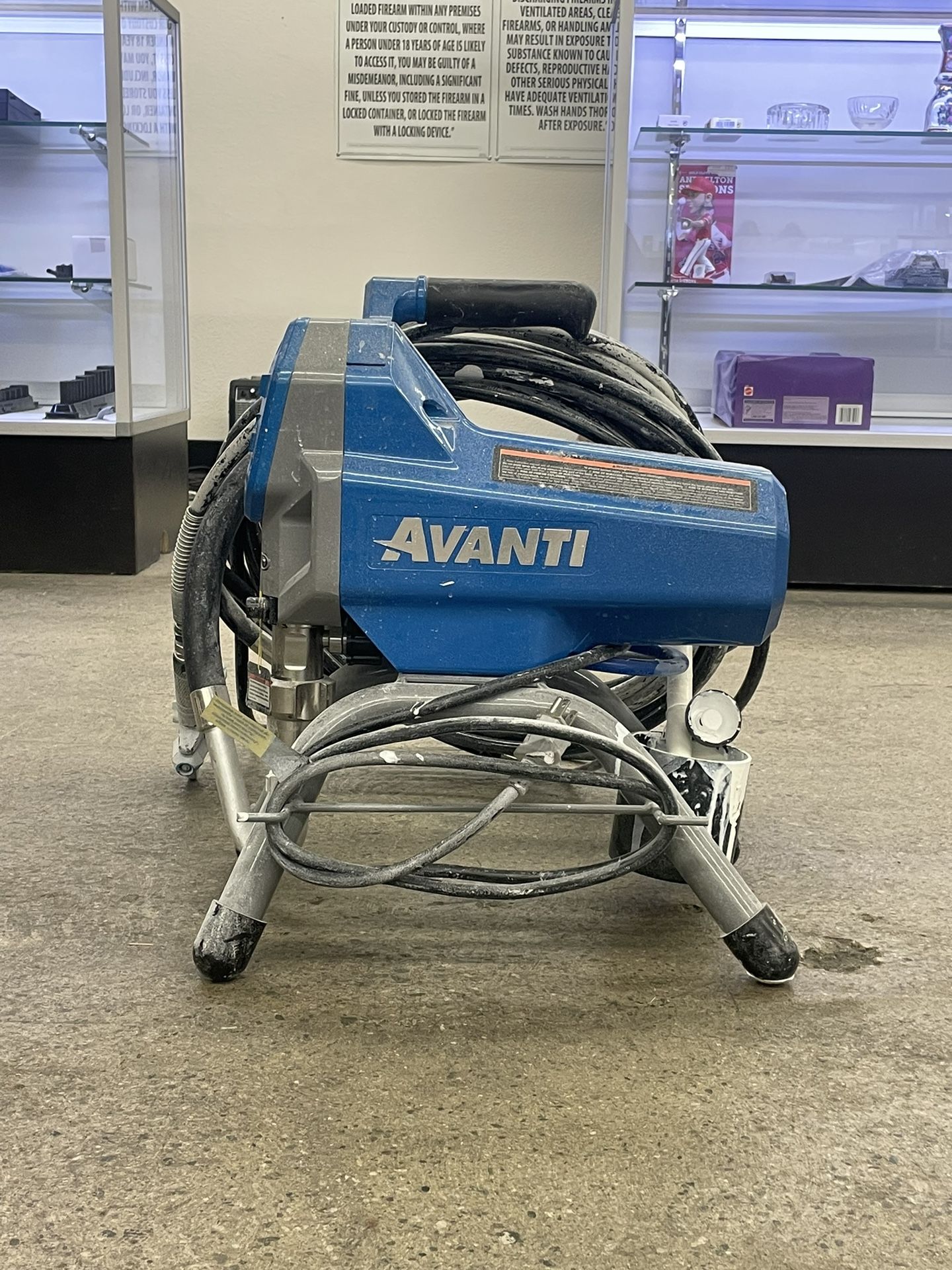 Avanti Max 821Professional Airless Paint, Primer & Stain Sprayer Kit