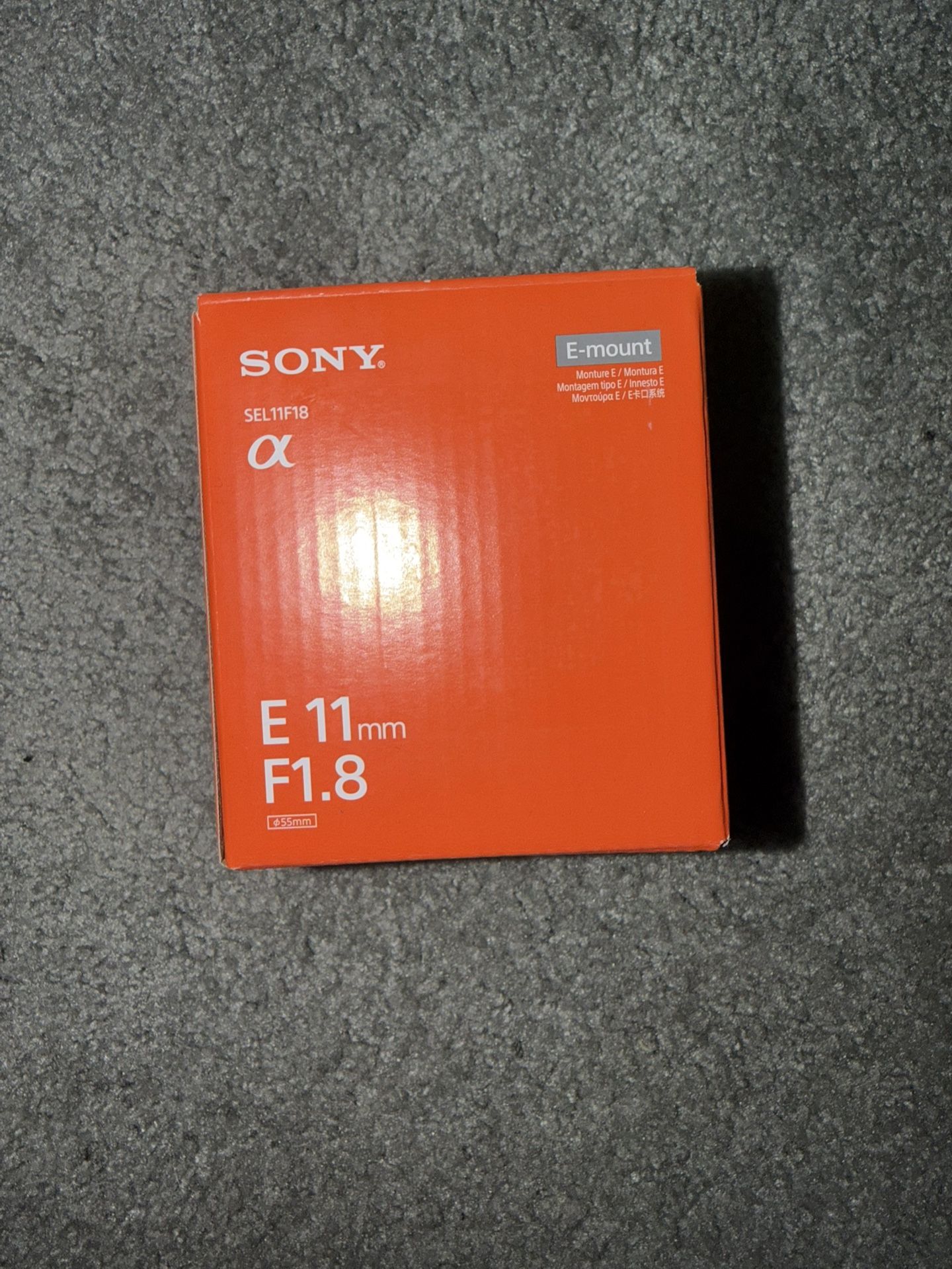 Sony - E 11mm F1.8 APS-C Ultra-Wide-Angle Prime Lens for E-mount Cameras - Black