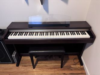 Yamaha YDP-323 Digital Piano