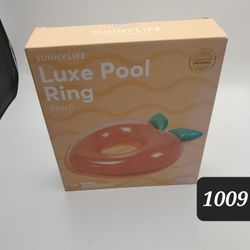 Luxe Peach Pool Ring