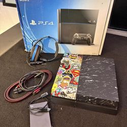 Ps4 Pro (WITH 25 GAMES)