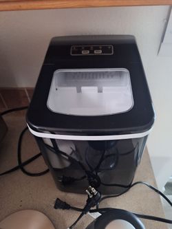 Ice maker