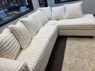 NEW IVORY SECTIONAL SOFA, INCLUDING FREE DELIVERY ORDER HERE PAY UPON ARRIVAL