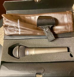 Audio Technica ATM-41 Pro Microphone and cord