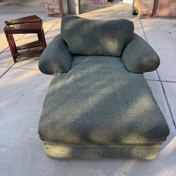 Oversized Chaise Lounge – Deep Green, Super Comfortable!