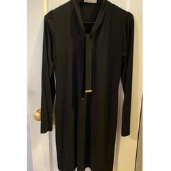 XS Michael Kors Blck Lace-Up V-Neck Long-Sleeve stretch dress, Only worn one time,  Excellent Condition 