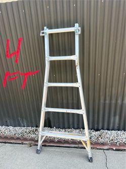 Escalera de cinco pies es sola $40