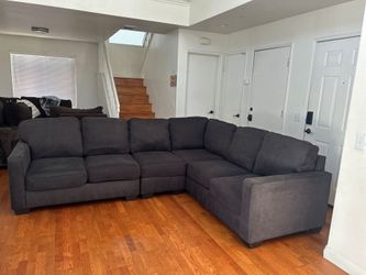 Ashley Furniture Charcoal Sectional in Excellent Condition!