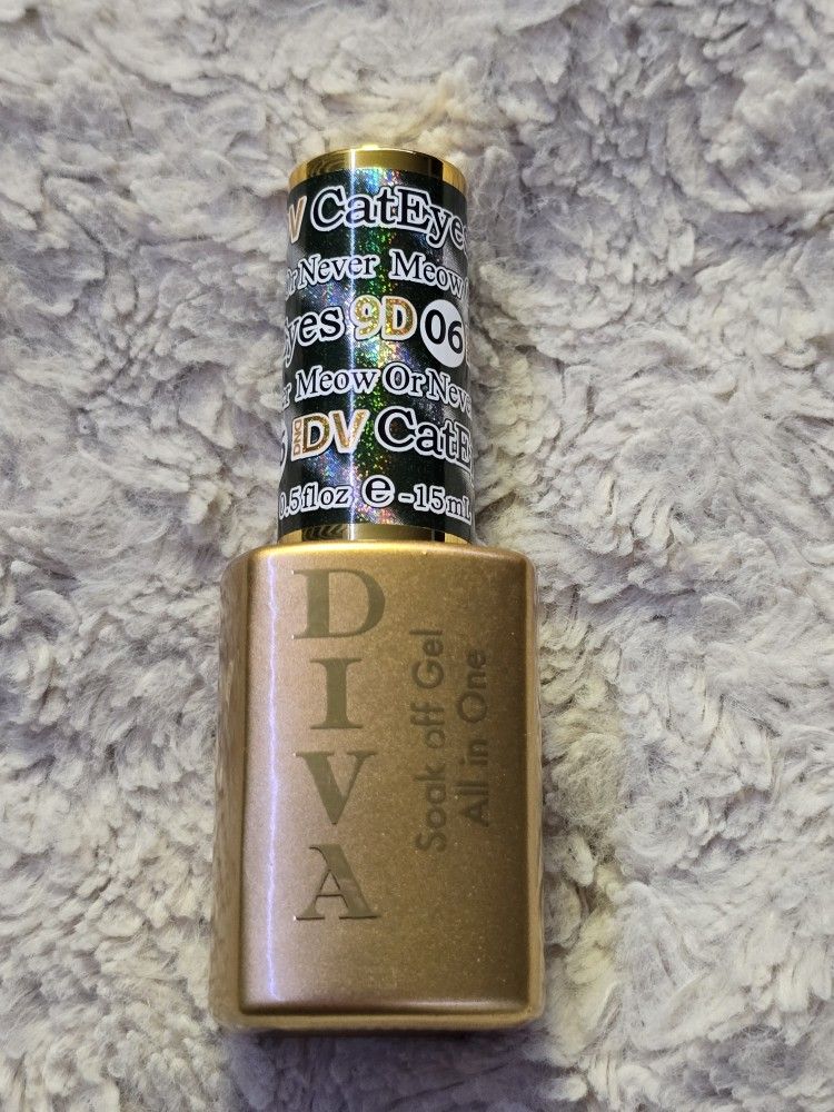 DND Magnetic CatEye Gel Nail polish. Never used ($10 firm)