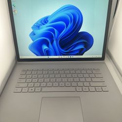 Microsoft Surface Book 3 Platinum, Core i7 / 16GB RAM / 6GB GPU/ Windows 11 Pro / 15” Touchscreen