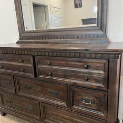 Dresser + Mirror 