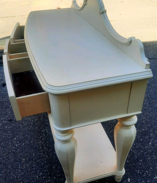 Credenza