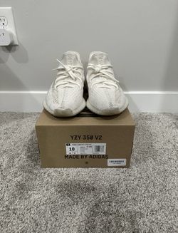 Yeezys Bone 350’s Size 10