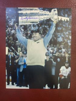 Scotty Bowman signed photo