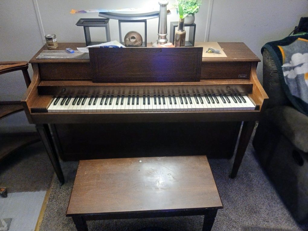 Baldwin Piano