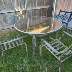 Patio Table With Four Chairs 