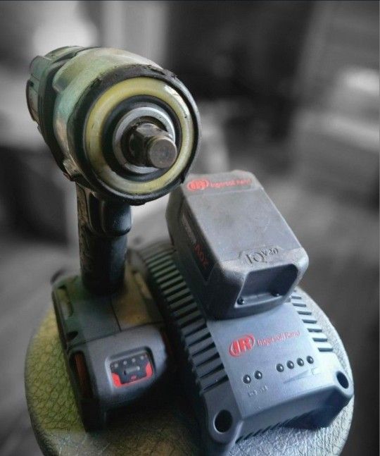 Ingersoll Rand ½" Drive 20V Impact Wrench - Model W5152 K12