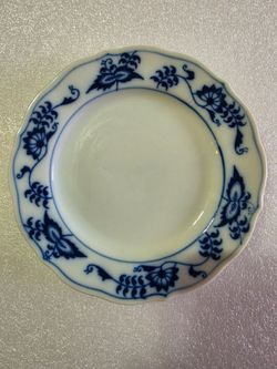 Blue Danube porcelain under plate featuring a Blue Onion pattern
Set of 4