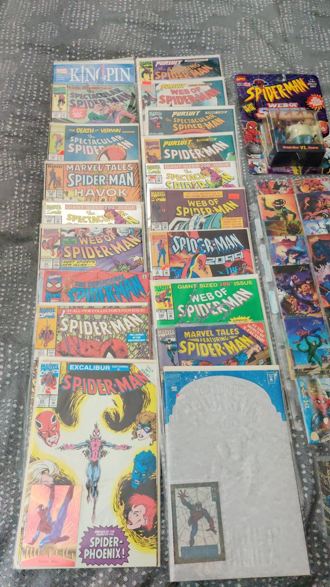 Spider-Man lot: 20 comics, 90 cards, 1 action figure