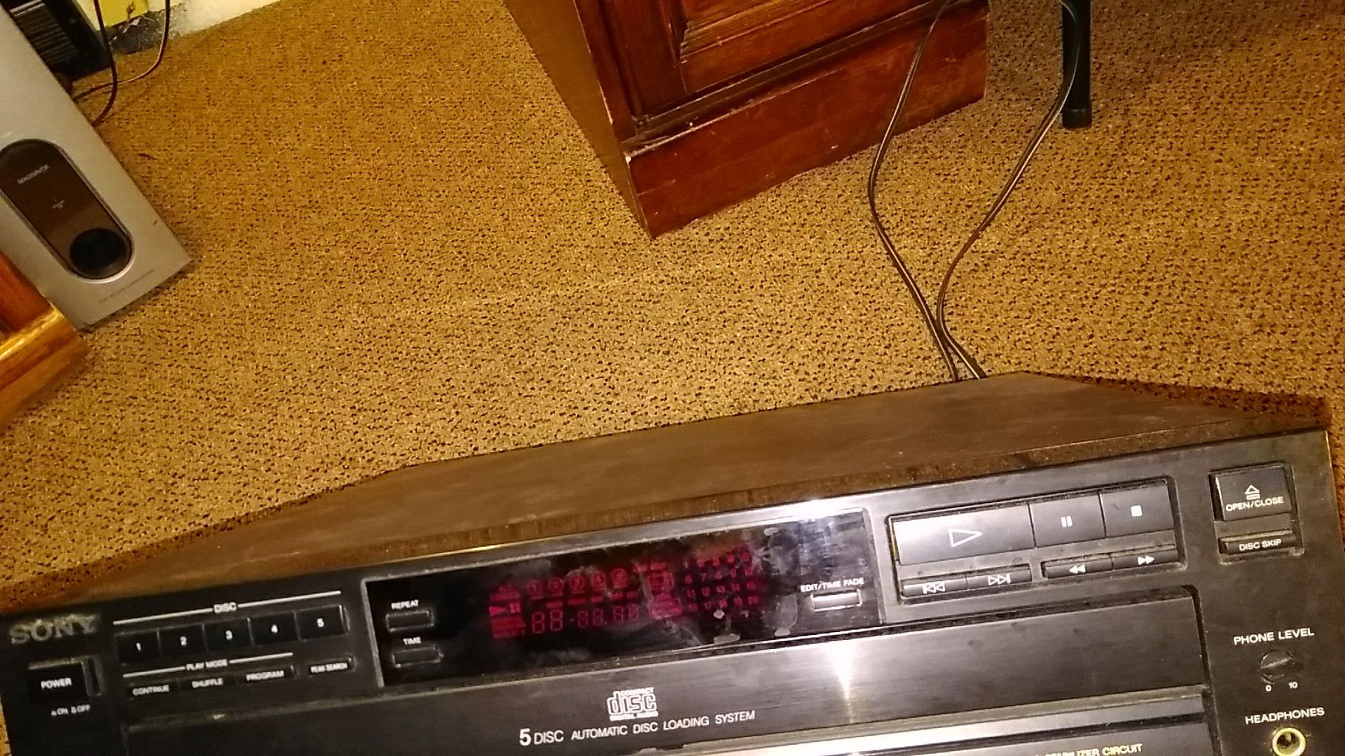 Sony 5 disc cd changer