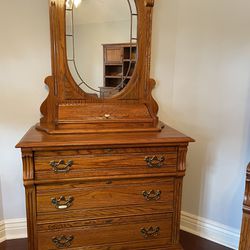 Dresser With Mirror - Lexington Recollections 