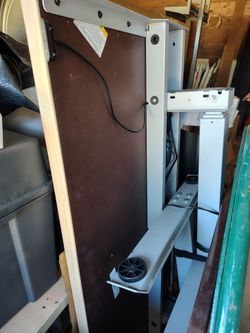 Electric Height Adjustable Desks