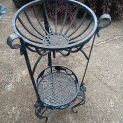 Plant stand