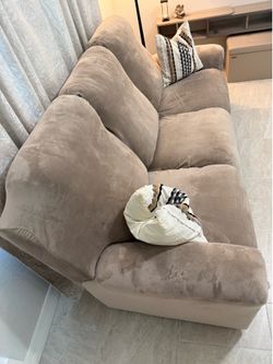 Muebles color negro reclinable