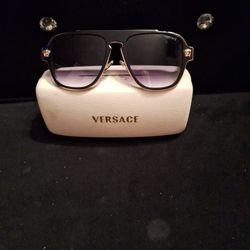 Versace/medusa Sunglasses 