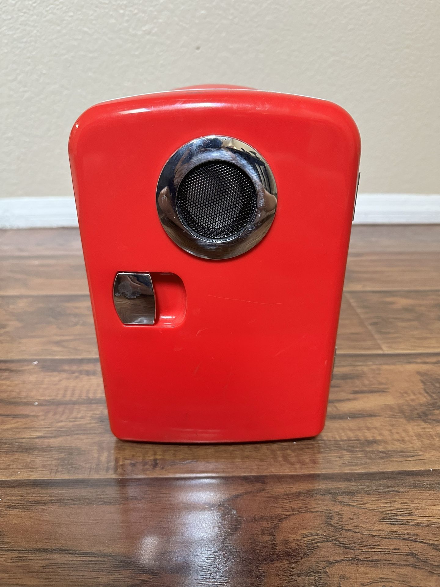 Mini Fridge With Bluetooth Speaker