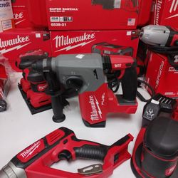 Milwaukee Fuel Rotary Hammer 