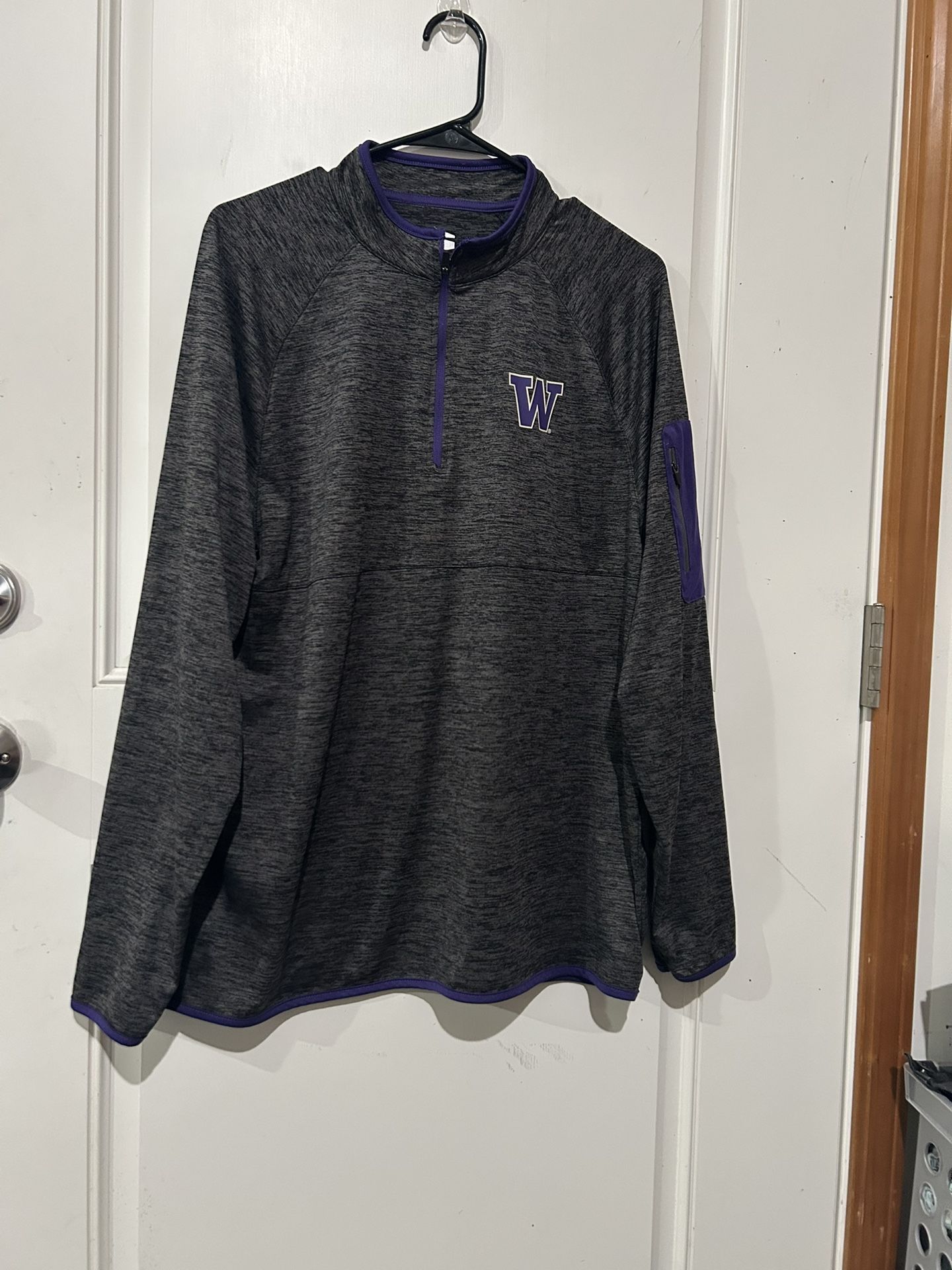 Washington Huskies Lightweight Long Sleeve Sweater, Large