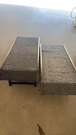 Foldable dog ramps