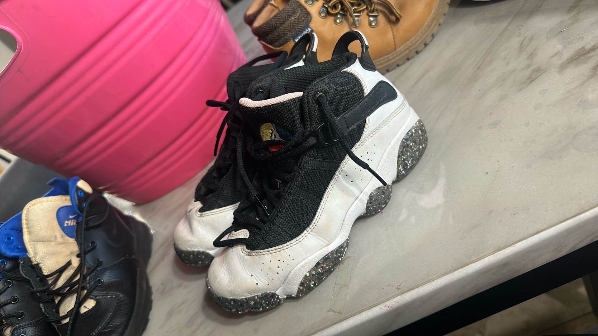 2Y Jordans