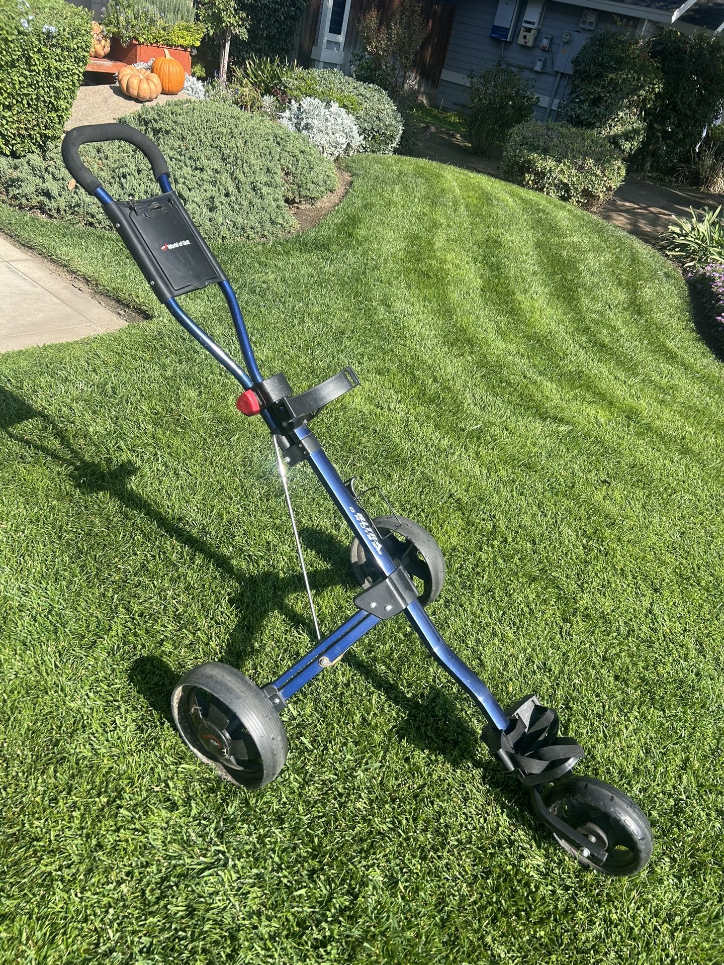 World Of Jef , Golf Push Cart