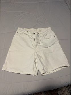 White Levi Jean shorts