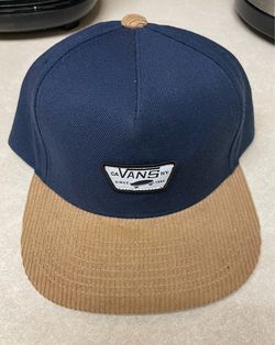 Caps