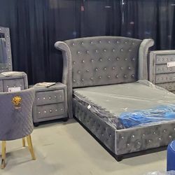 Bedroom Set In Stock For Immediate Delivery 