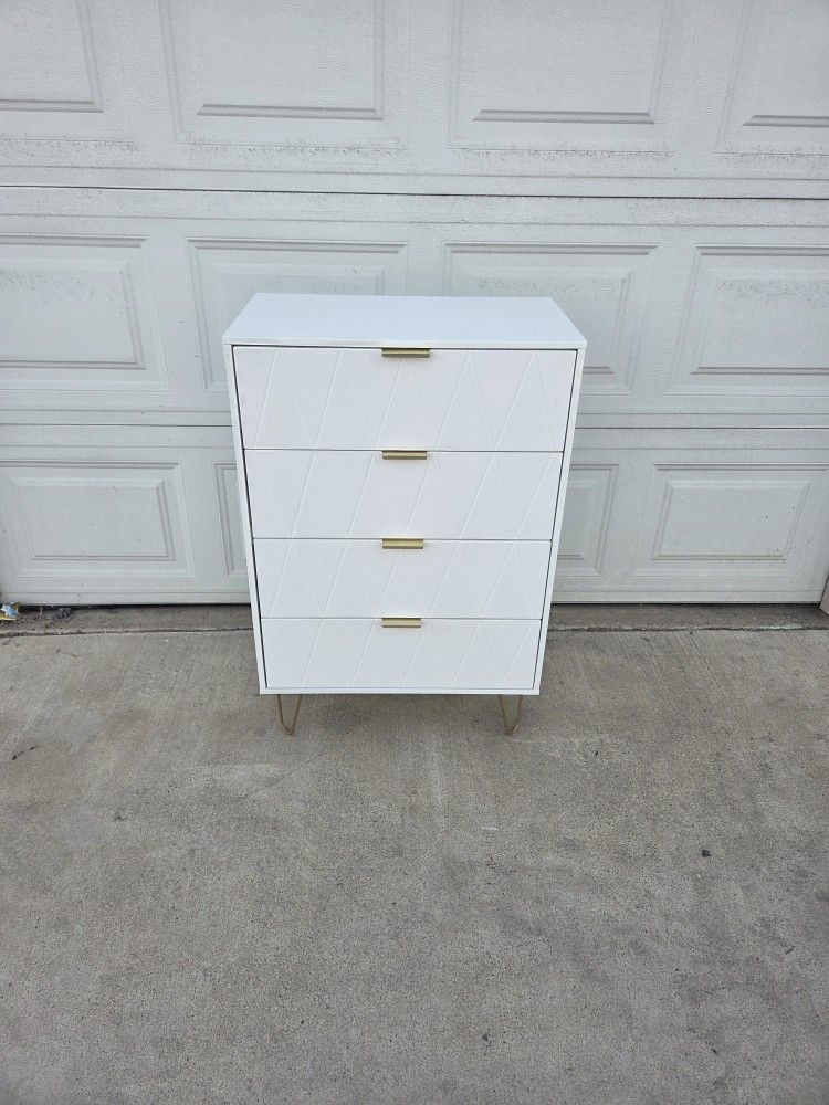 4 Drawers Chest