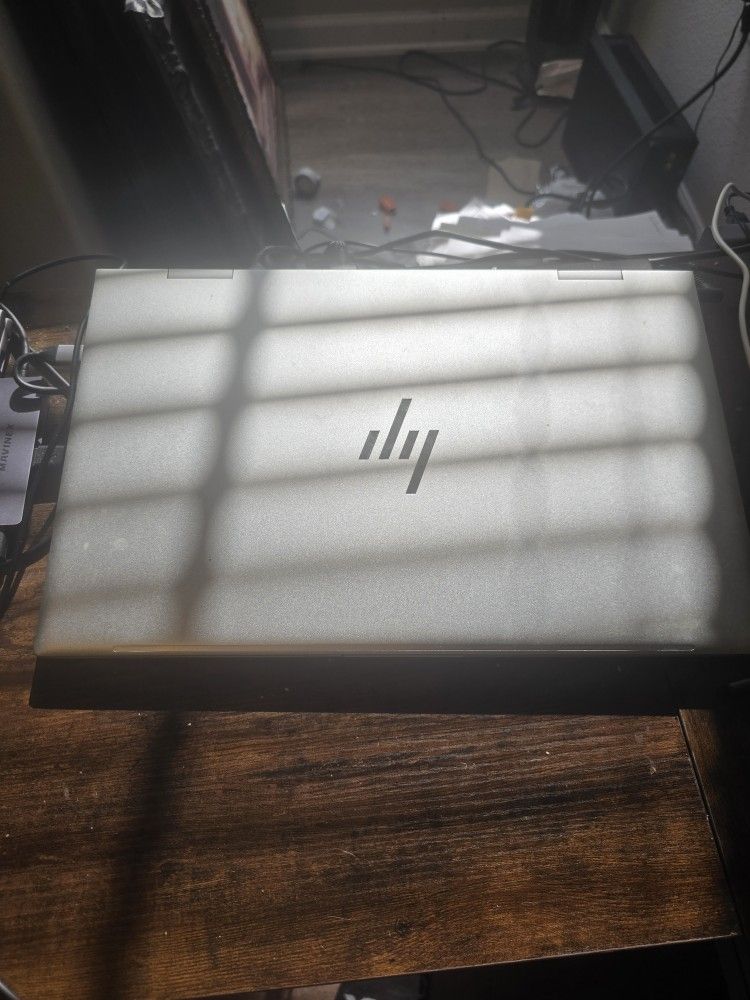HP Envy x360 i7